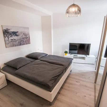 Apartment Ferienwohnung Am Augustaplatz