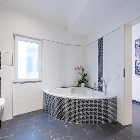 Apartment Ferienwohnung Am Augustaplatz